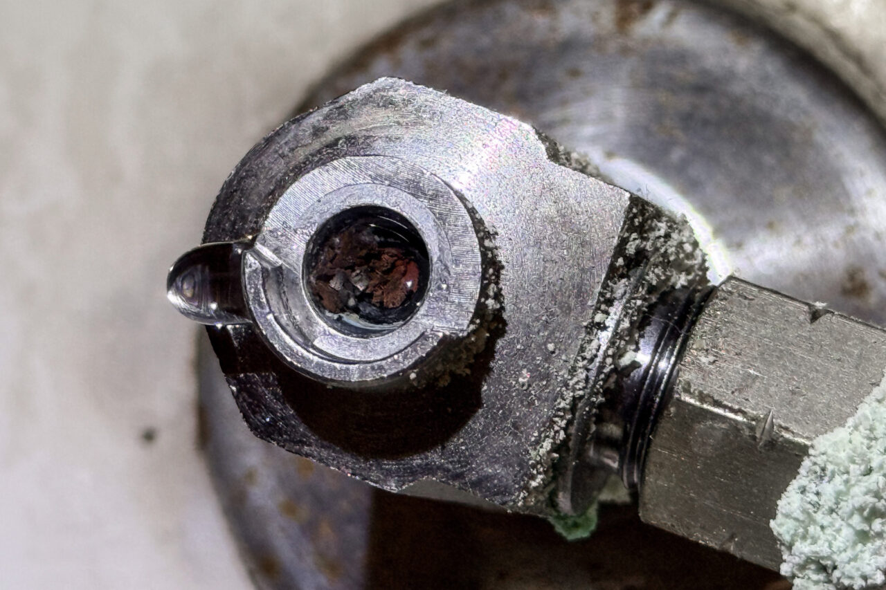 Old-Style BrassCraft Quarter-Turn Valve